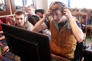 123Кубок Удмуртии по компьютерному спорту и Фестиваль ''Бомба!''